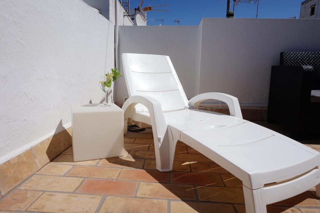 Impluvium Conil-Terraza Privada-Parking- Mayores De 25 Anos コニル・デ・ラ・フロンテラ エクステリア 写真